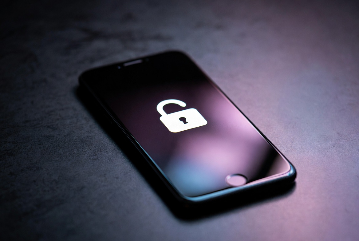 Sécurité en ligne : protéger sa vie privée sur un site libertin